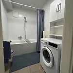 Schoenes 4-zimmer Appartment, Wlan, Kueche, Bad アパート イルメナウ