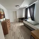 アパート Schoenes 4-zimmer Appartment, Wlan, Kueche, Bad *