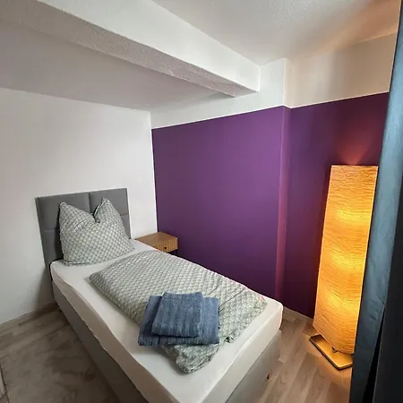Schoenes 4-zimmer Appartment, Wlan, Kueche, Bad