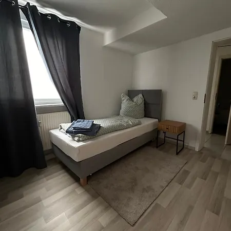 Schoenes 4-zimmer Appartment, Wlan, Kueche, Bad *