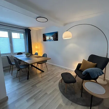 Schoenes 4-Zimmer Appartment, Wlan, Kueche, Bad * Ilmenau