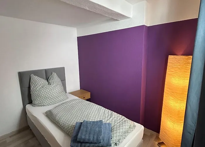 Schoenes 4-Zimmer Appartment, Wlan, Kueche, Bad