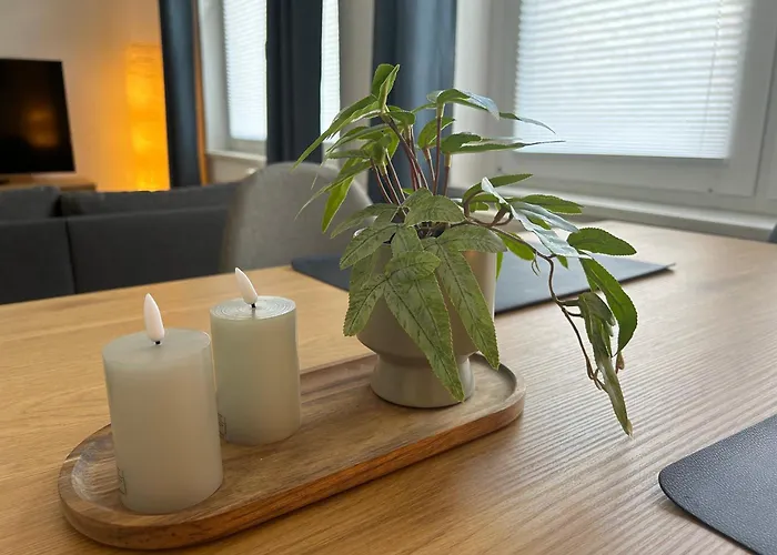 Schoenes 4-Zimmer Appartment, Wlan, Kueche, Bad Appartement *